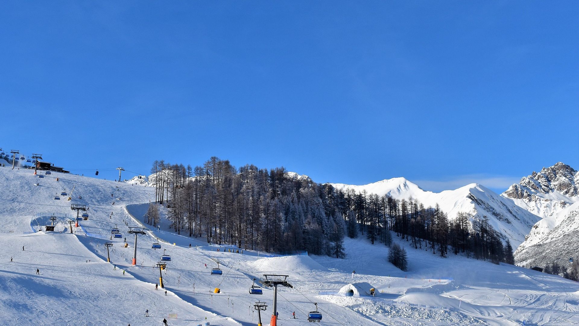 Ski, Italien, Livigno, Gruppenreisen, Reisen, Snowboard, Skikurse, Kinderbetreuung, Winter,