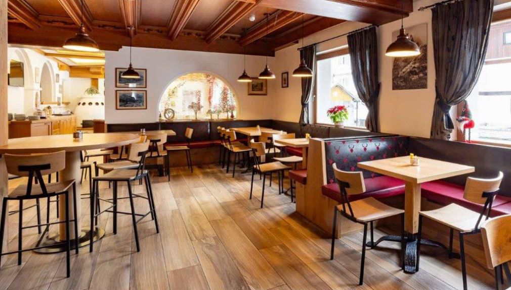 Val di Fassa - Hotel Crepei Bar Familienskireisen Val di Fassa - Hotel Crepei Bar
