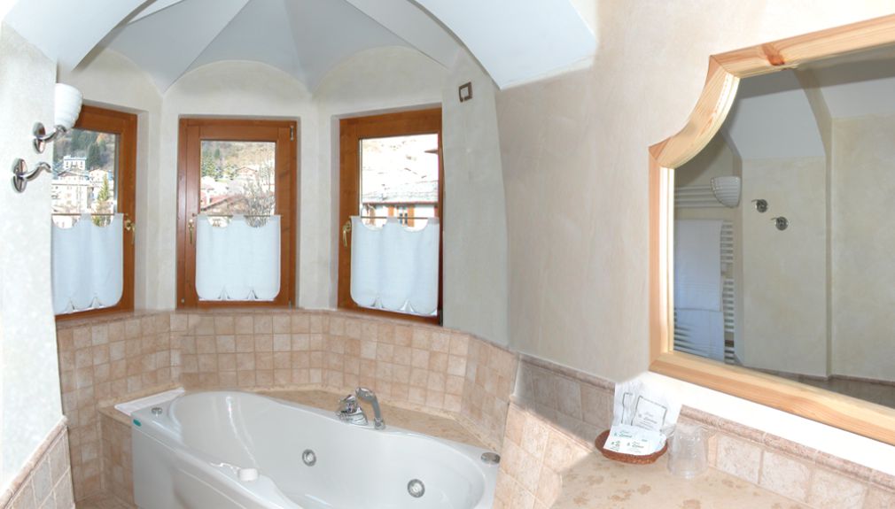 italien, bormio, Santa Caterina - Valdidentro, livigno, snowboard reisen, skiurlaub, berlin bus, busreisen, gruppenreisen, skireisen, sporthotel, kinder ski, sportclub, skihütte, preiswert, san lorenzo, familienreisen