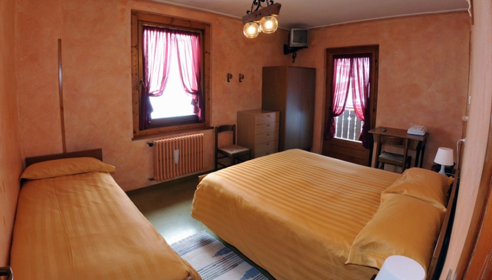 italien, bormio, Santa Caterina - Valdidentro, livigno, snowboard reisen, skiurlaub, berlin bus, busreisen, gruppenreisen, skireisen, sporthotel, kinder ski, sportclub, skihütte, preiswert, familienreisen eira