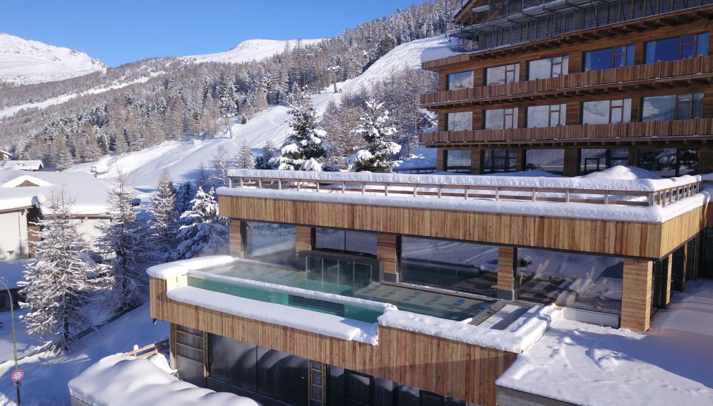 italien, livigno, snowboard reisen, skiurlaub, berlin bus, busreisen, gruppenreisen, skireisen, sporthotel, kinder ski, sportclub, skihütte, preiswert, alpen village, familienreisen