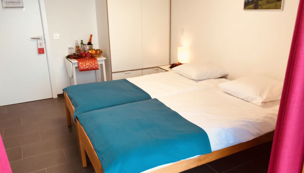 schweiz, frankreich, les portes du soleil, les crosets, snowboard reisen, skiurlaub, berlin bus, busreisen, gruppenreisen, skireisen, sporthotel, kinder ski, sportclub, skihütte, preiswert, montriond, familienreisen