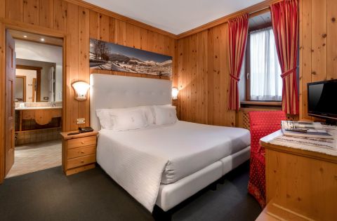 italien, bormio, Santa Caterina - Valdidentro, livigno, snowboard reisen, skiurlaub, berlin bus, busreisen, gruppenreisen, skireisen, sporthotel, kinder ski, sportclub, skihütte, preiswert, san lorenzo, familienreisen