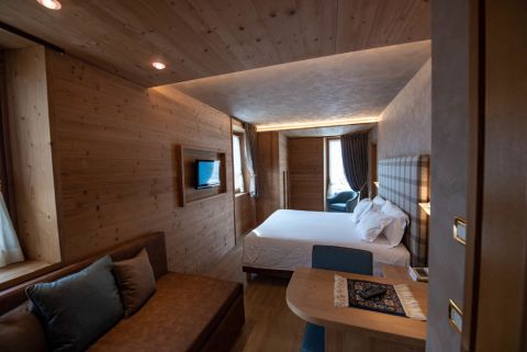 italien, bormio, Santa Caterina - Valdidentro, livigno, snowboard reisen, skiurlaub, berlin bus, busreisen, gruppenreisen, skireisen, sporthotel, kinder ski, sportclub, skihütte, preiswert, san lorenzo, familienreisen