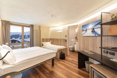 Skireisen nach Livigno in Italien in das Hotel Alpen Village