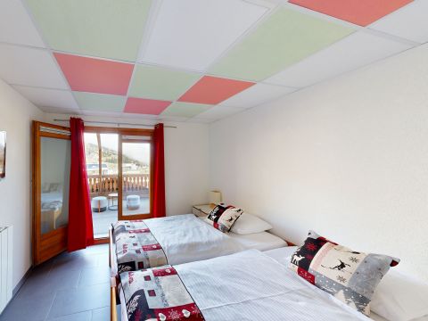 schweiz, frankreich, les portes du soleil, les crosets, snowboard reisen, skiurlaub, berlin bus, busreisen, gruppenreisen, skireisen, sporthotel, kinder ski, sportclub, skihütte, preiswert, montriond, familienreisen