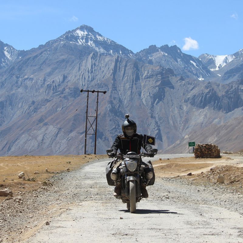 himalaya, indien, motorrad, motorradreisen, touren, gruppenreise, rundfahrten, enfield, preiswert, günstig, Delhi, Leh, Alchi, Likir, Indus, ladakh, Kargil, Dha Hanu, Batalik, Pensi La, suru, Zanskar, Nun-Kun, Padum, Lamayuru, Srinagar, Lamayuru, Nubra Ta